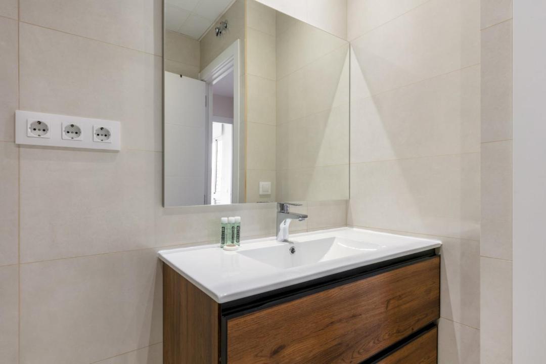 Bright With Views - 2Bd 1Bth- Av America Madrid Exterior foto